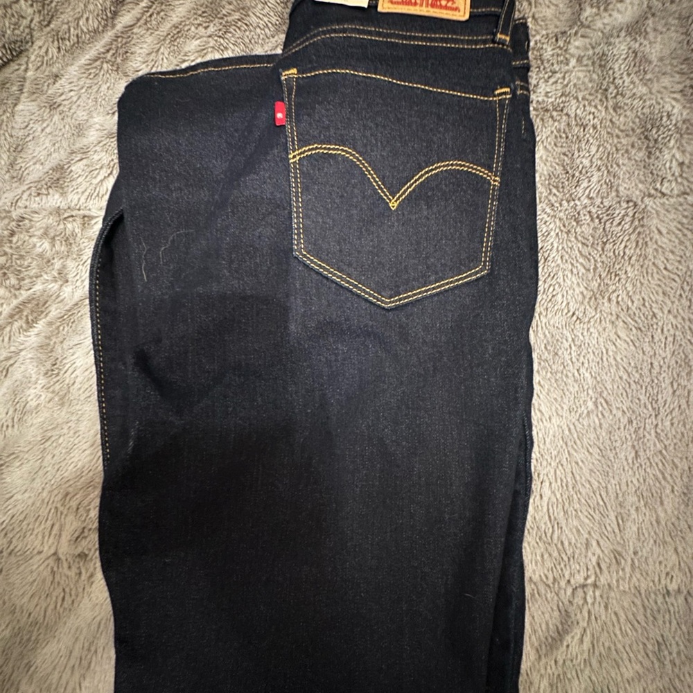Levi's Womens dark Jeans 18 medium
